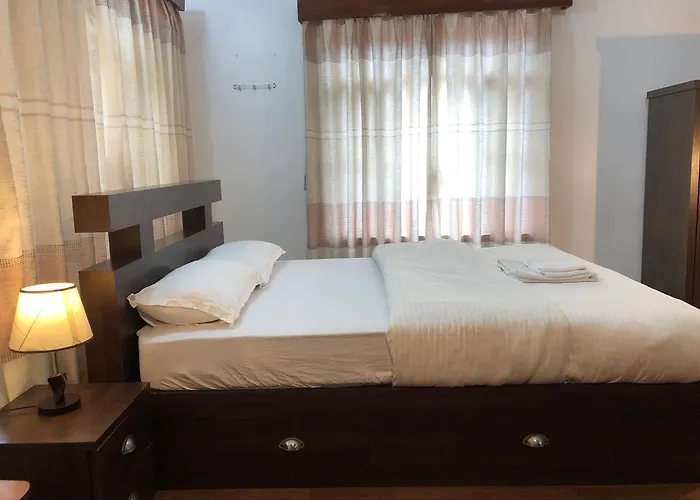 Thamel Thamel 5 Min Walk 1bhk 3rd Floor Apartment *